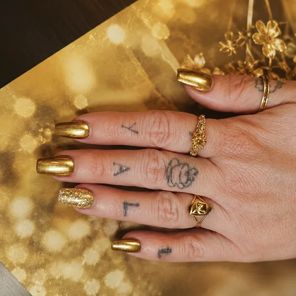 gold nail polish